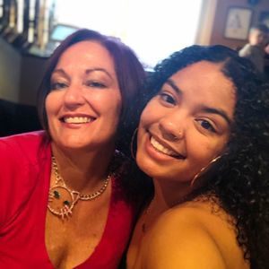 Meet your Posher, Lucy